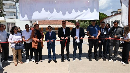 Kaymakamımız Musa Kazım ÇELİK, Cengiz Topel Ortaokulunda Düzenlenen TÜBİTAK 4006 Bilim Fuarının Açılışını Gerçekleştirdi